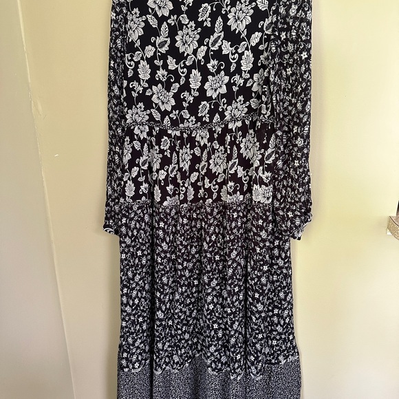 Sézane Dress Noreen Floral Tiered Cottagecore Maxi Dress Black White 34 - Picture 10 of 12